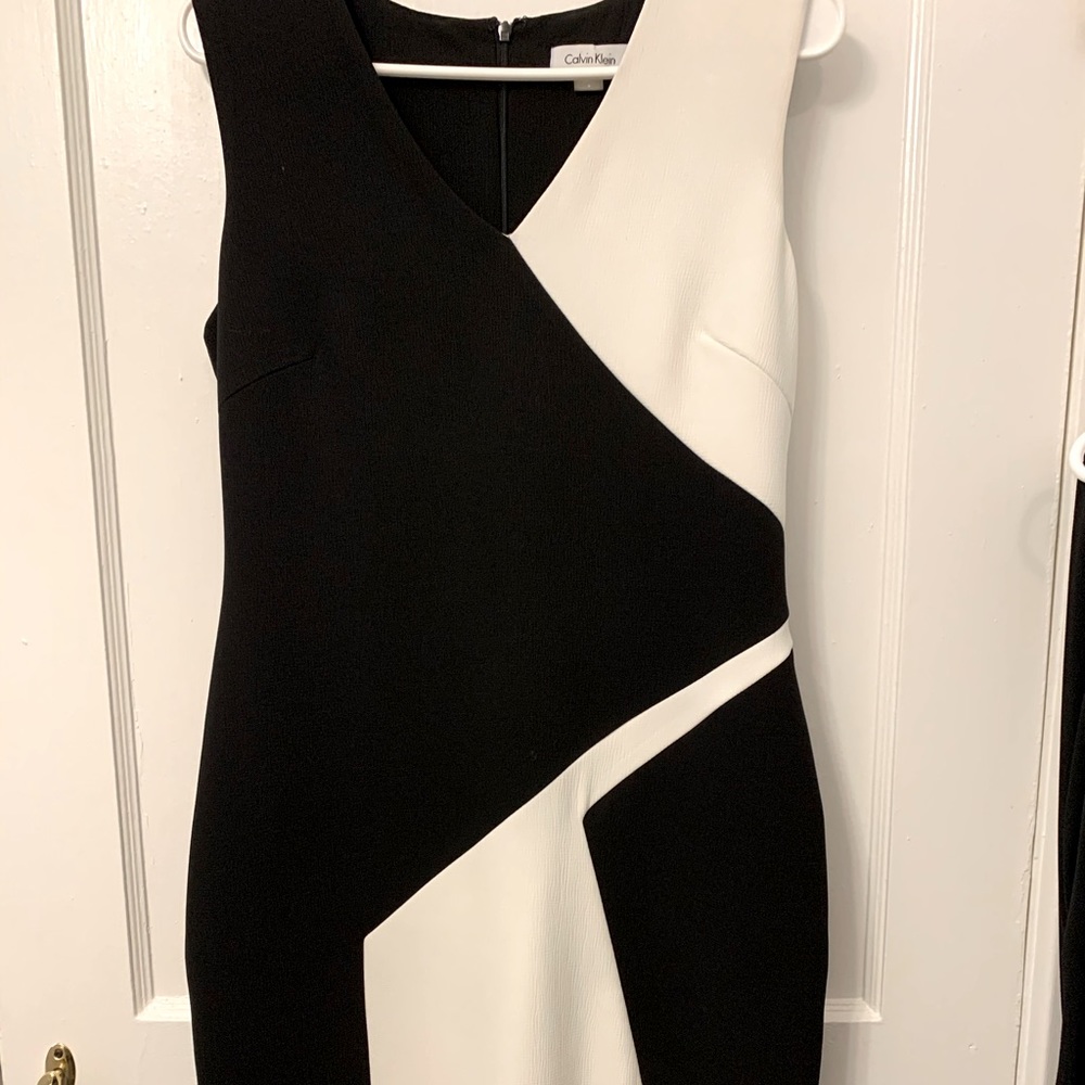 Calvin Klein Color- block dress with slit!